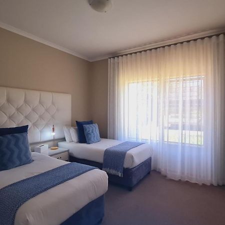 2 On Lismore Guesthouse Tokai Exteriör bild