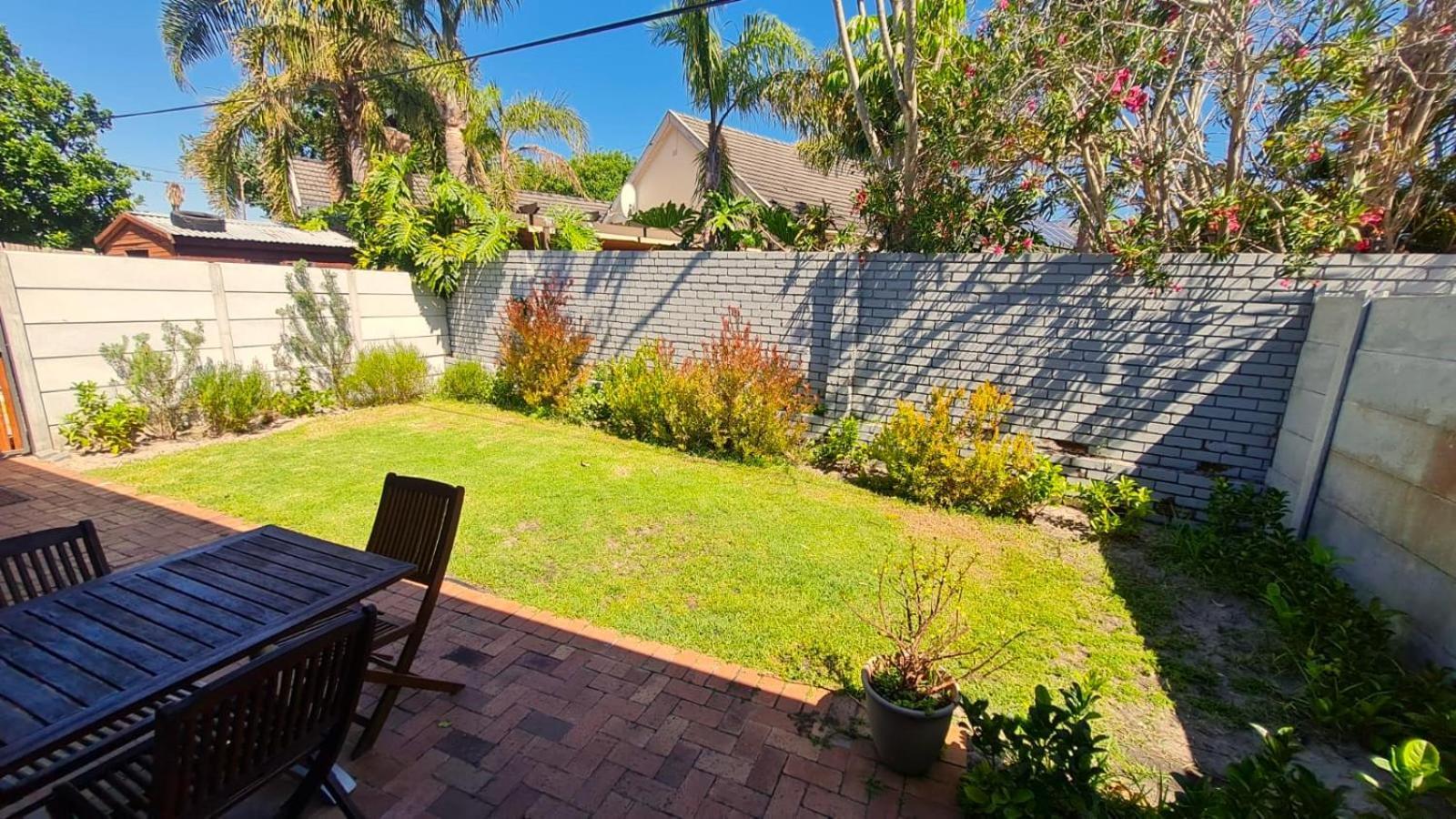 2 On Lismore Guesthouse Tokai Exteriör bild