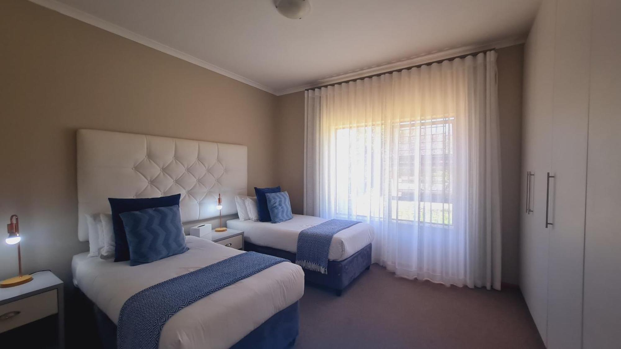 2 On Lismore Guesthouse Tokai Exteriör bild