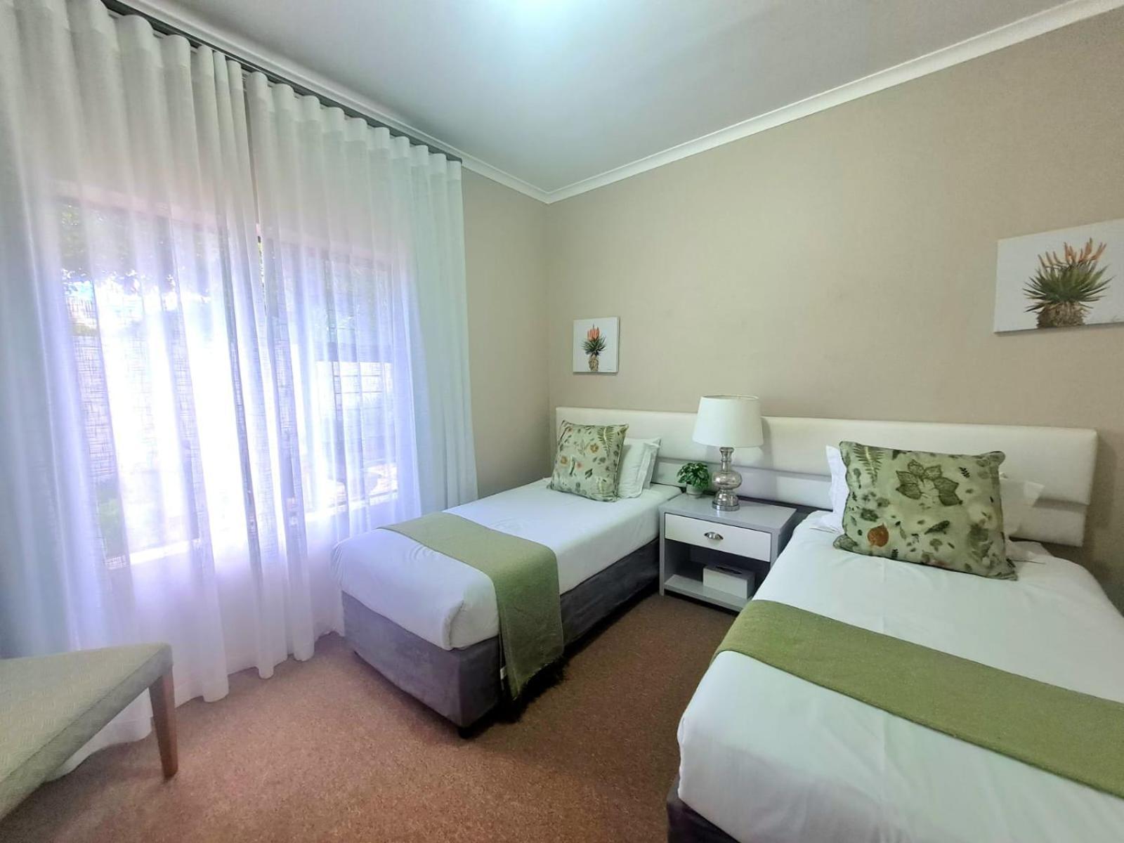 2 On Lismore Guesthouse Tokai Exteriör bild